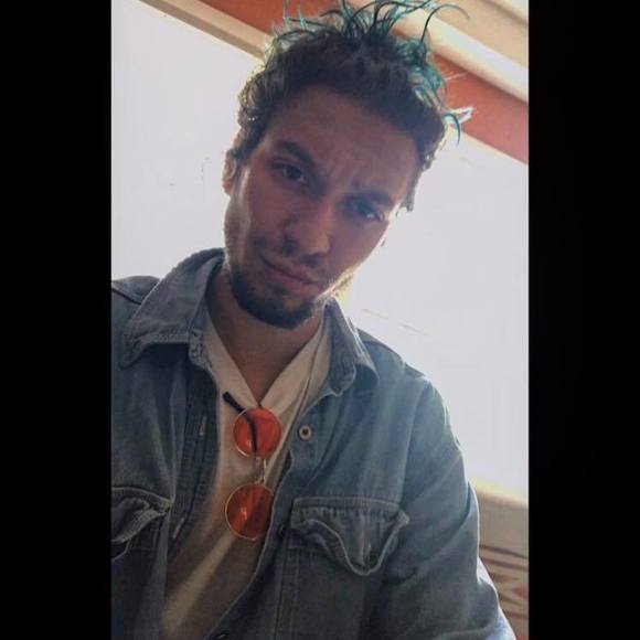 Meet your Posher, Matthew - Picture 1 of 1